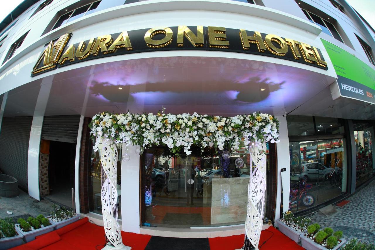 Aura One Hotel Коччи Экстерьер фото