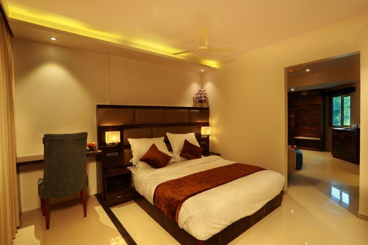 Aura One Hotel Коччи Экстерьер фото