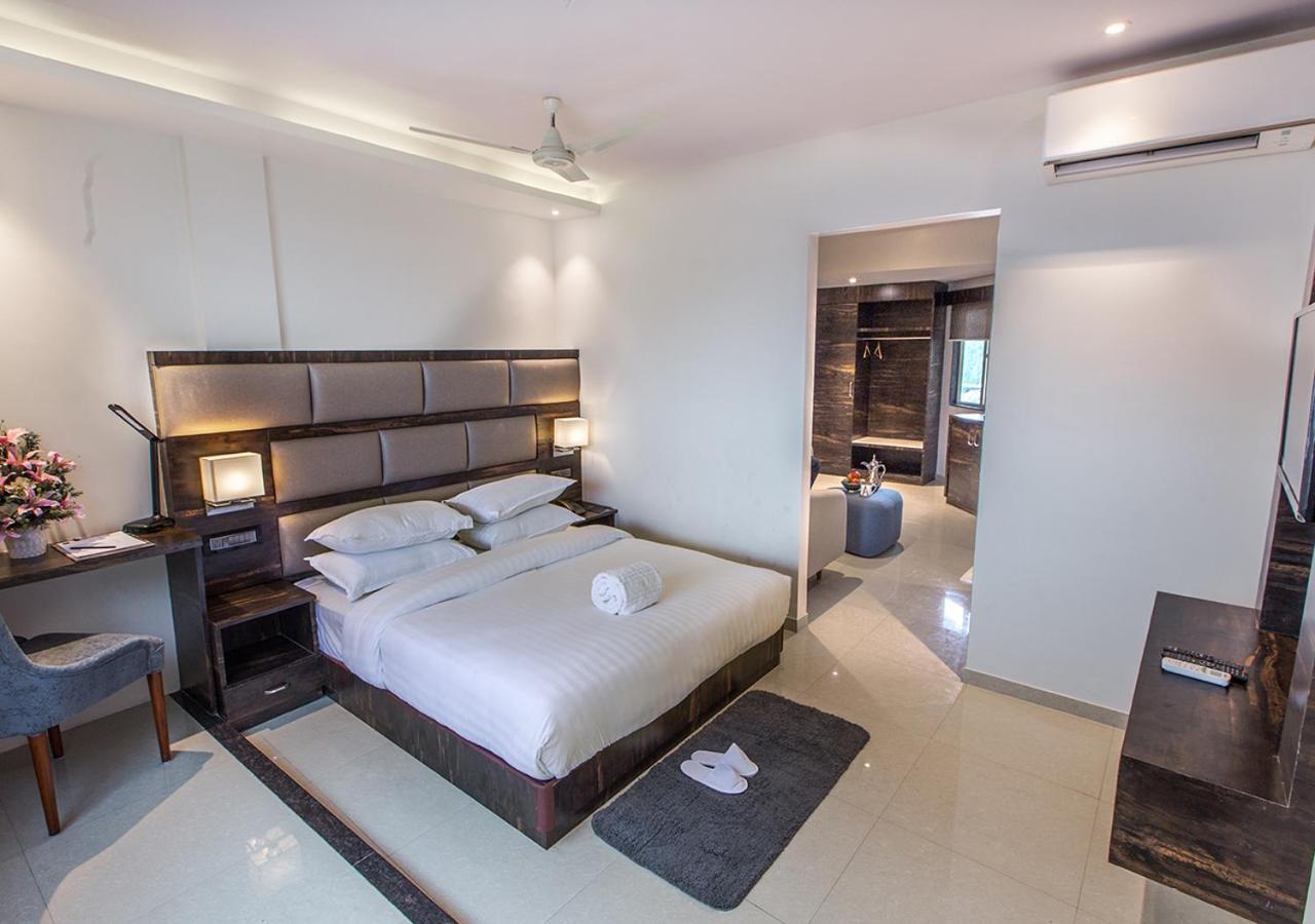 Aura One Hotel Коччи Экстерьер фото