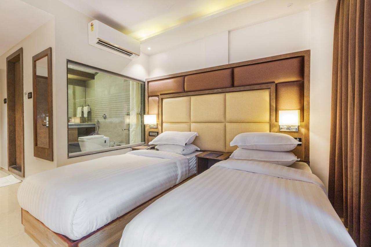 Aura One Hotel Коччи Экстерьер фото